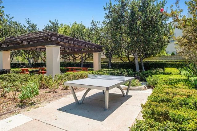 231 Mantle, Irvine, CA 92618
