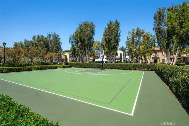 231 Mantle, Irvine, CA 92618