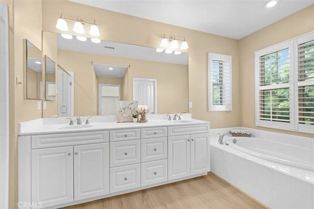 231 Mantle, Irvine, CA 92618