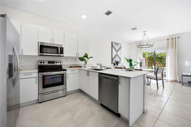 13074 SW 233rd Ter, Homestead, FL 33032