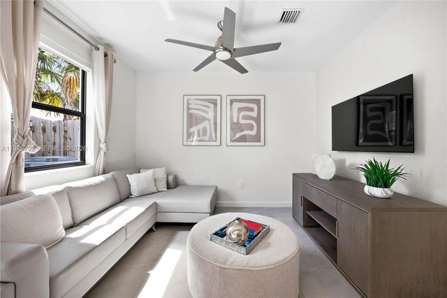 13074 SW 233rd Ter, Homestead, FL 33032