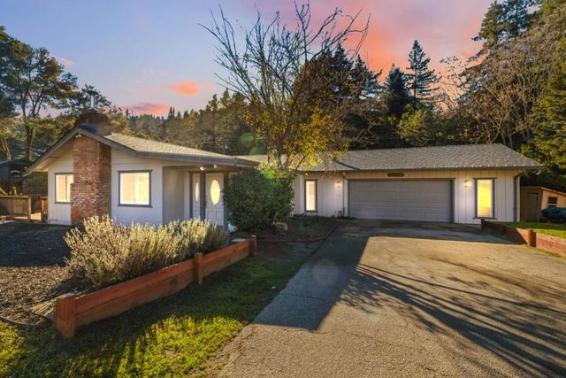 165 Orchard Drive, Boulder Creek, CA 95006