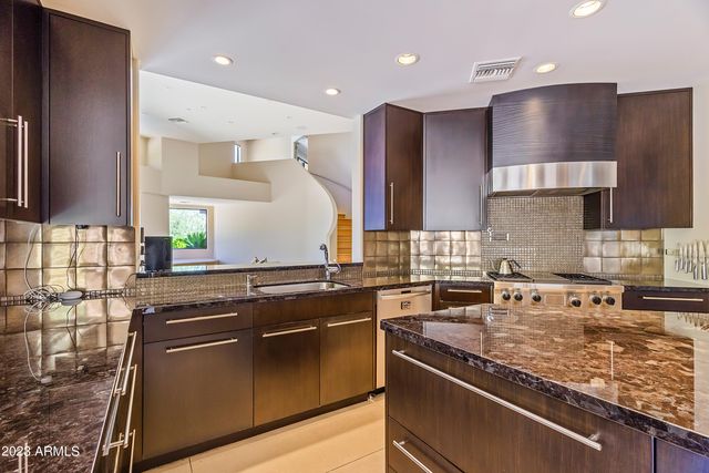 6015 E QUARTZ MOUNTAIN Road, Paradise Valley, AZ 85253