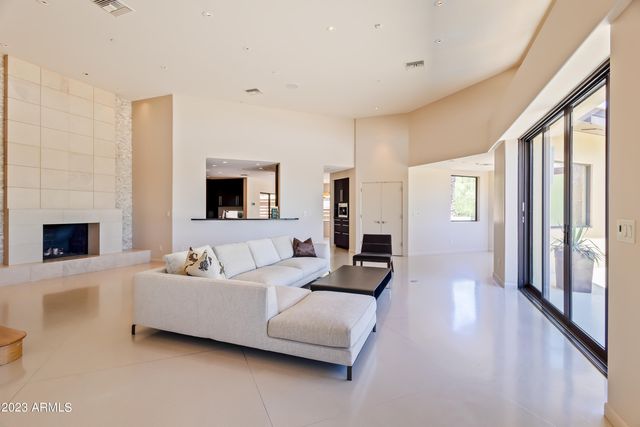 6015 E QUARTZ MOUNTAIN Road, Paradise Valley, AZ 85253