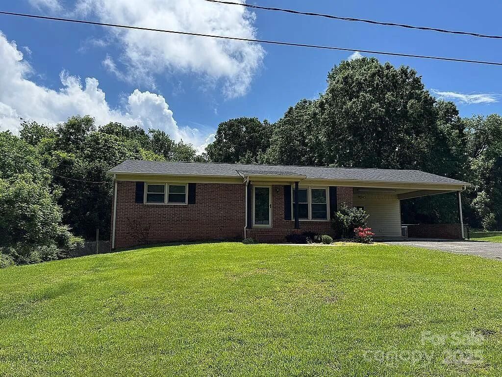 106 Fairway Drive, Belmont, NC 28012