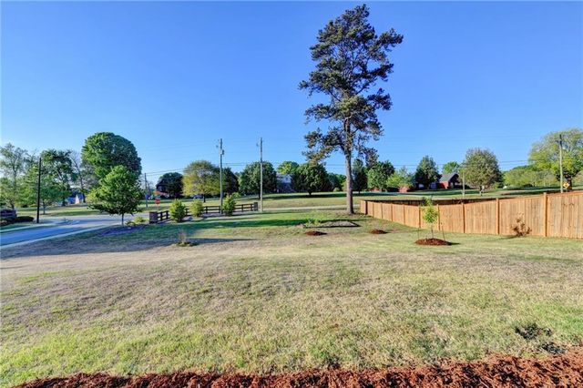 4548 Red Blossom Trail SW, Powder Springs, GA 30127