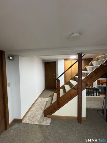 11 Olympic Drive, Danbury, CT 06810