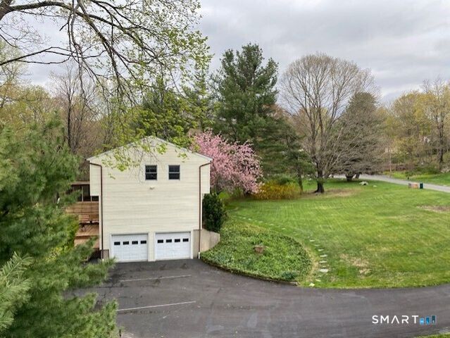 11 Olympic Drive, Danbury, CT 06810