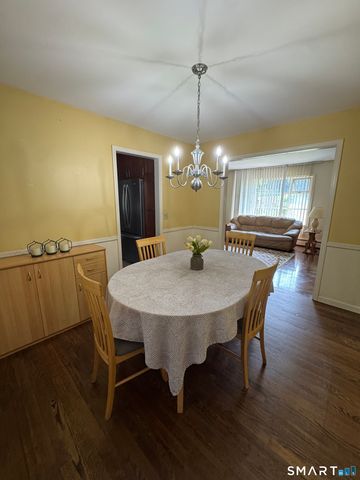 11 Olympic Drive, Danbury, CT 06810