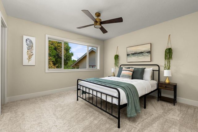 18082 Hummingbird Dr, Penn Valley, CA 95946