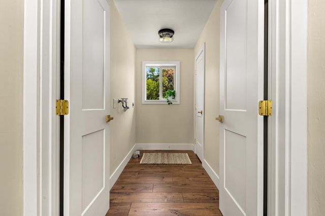 18082 Hummingbird Dr, Penn Valley, CA 95946
