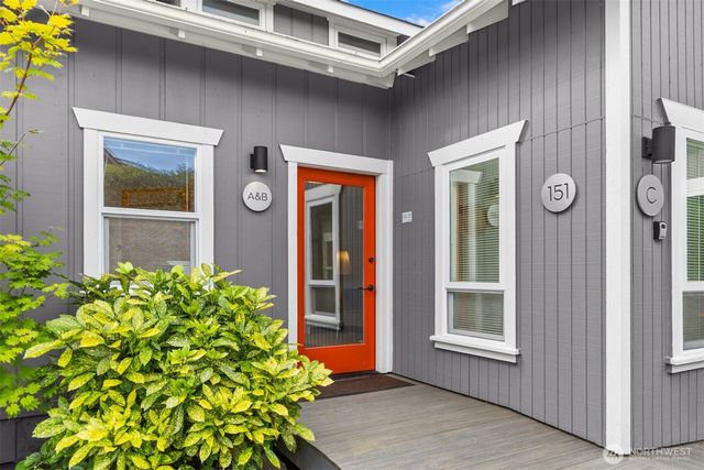 151 Finch Place SW, Bainbridge Island, WA 98110