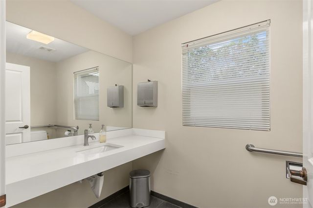 151 Finch Place SW, Bainbridge Island, WA 98110