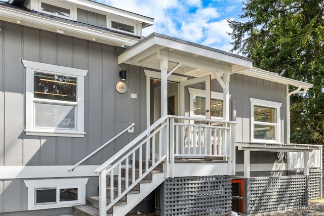 151 Finch Place SW, Bainbridge Island, WA 98110