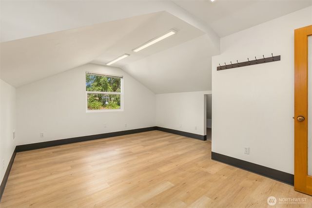 151 Finch Place SW, Bainbridge Island, WA 98110
