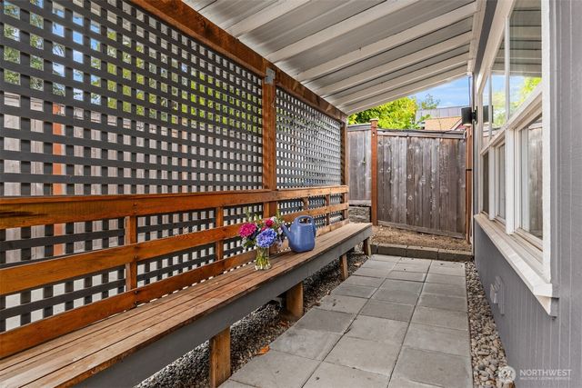 151 Finch Place SW, Bainbridge Island, WA 98110
