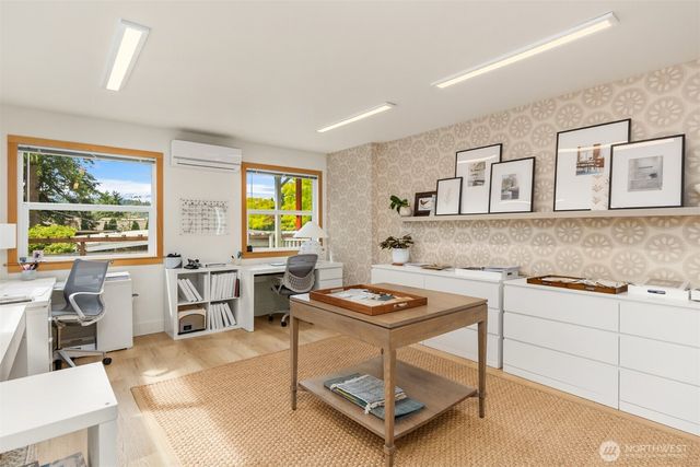 151 Finch Place SW, Bainbridge Island, WA 98110