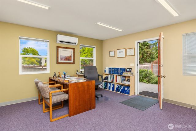 151 Finch Place SW, Bainbridge Island, WA 98110