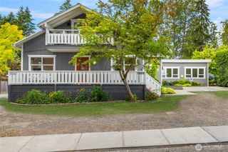 151 Finch Place SW, Bainbridge Island, WA 98110