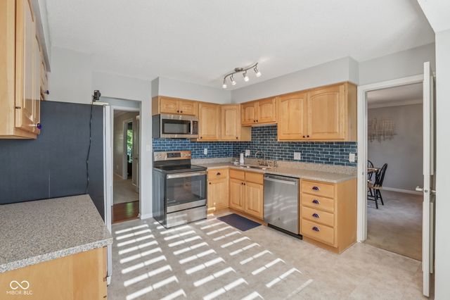 536 E Hunters Drive C, Carmel, IN 46032