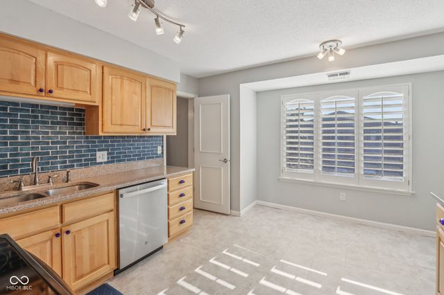 536 E Hunters Drive C, Carmel, IN 46032