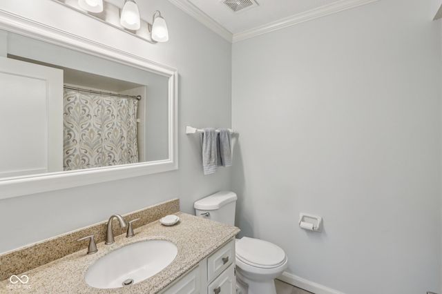 536 E Hunters Drive C, Carmel, IN 46032