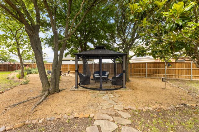 514 Newport Court, Murphy, TX 75094