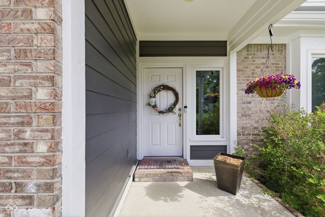 414 Deer Walk Trace, Westfield, IN 46074
