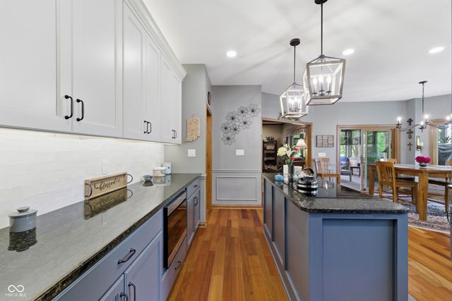 414 Deer Walk Trace, Westfield, IN 46074