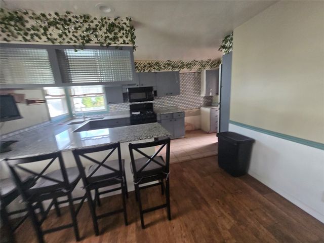 127 CONNEAUT Street, Linesville, PA 16412