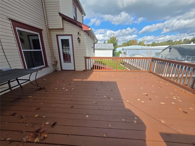 127 CONNEAUT Street, Linesville, PA 16412