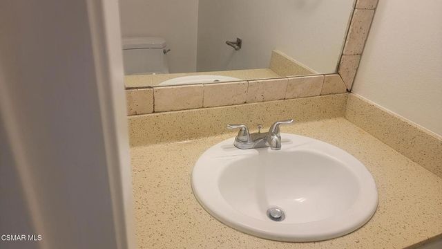 12301 3 Runnymede Street 3, North Hollywood, CA 91605