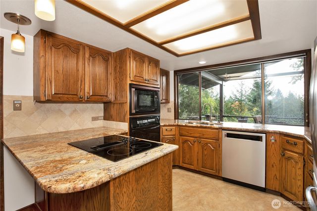 4632 Bush Mountain Drive SW, Tumwater, WA 98512