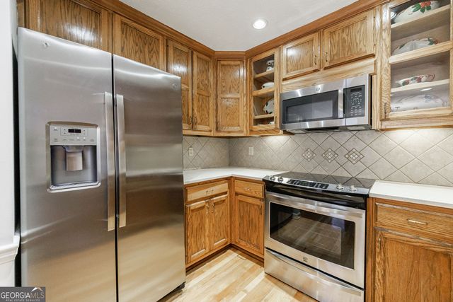 510 Brickleberry Lane, Roswell, GA 30075