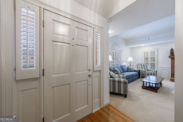 510 Brickleberry Lane, Roswell, GA 30075