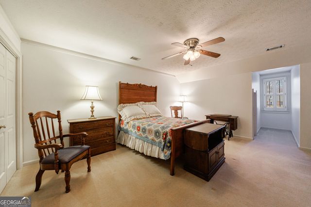 510 Brickleberry Lane, Roswell, GA 30075