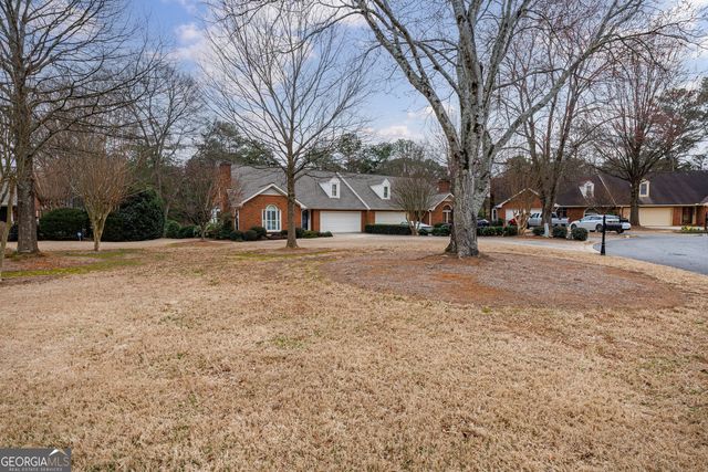 510 Brickleberry Lane, Roswell, GA 30075