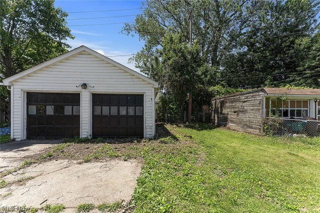 3790 W 116th Street, Cleveland, OH 44111