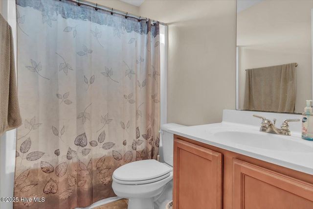 136 Van Riggs Road, Hubert, NC 28539