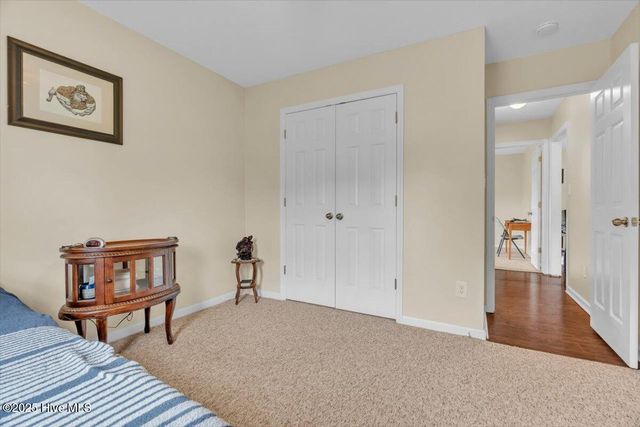 136 Van Riggs Road, Hubert, NC 28539