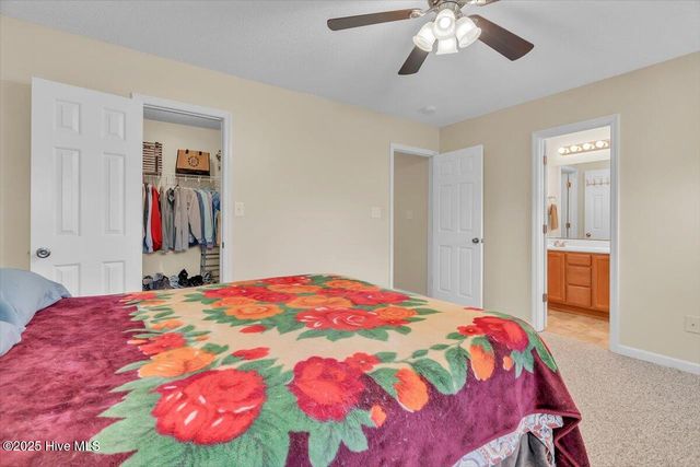 136 Van Riggs Road, Hubert, NC 28539