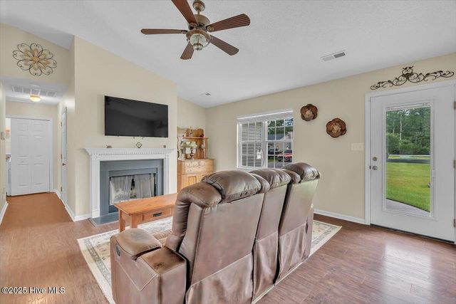 136 Van Riggs Road, Hubert, NC 28539