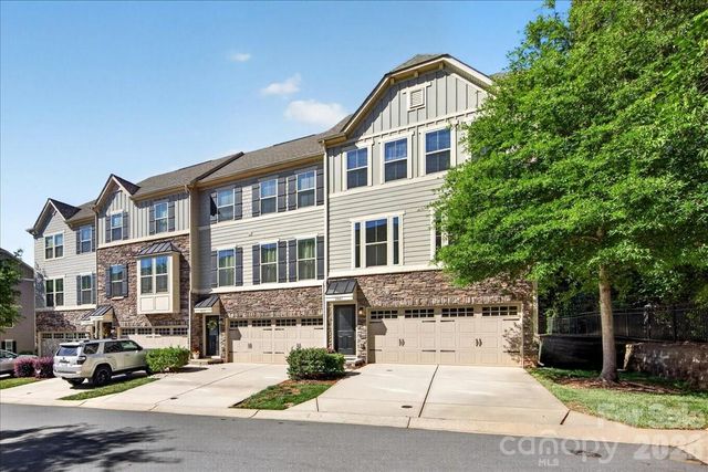 1641 Bark Branch Lane, Charlotte, NC 28205