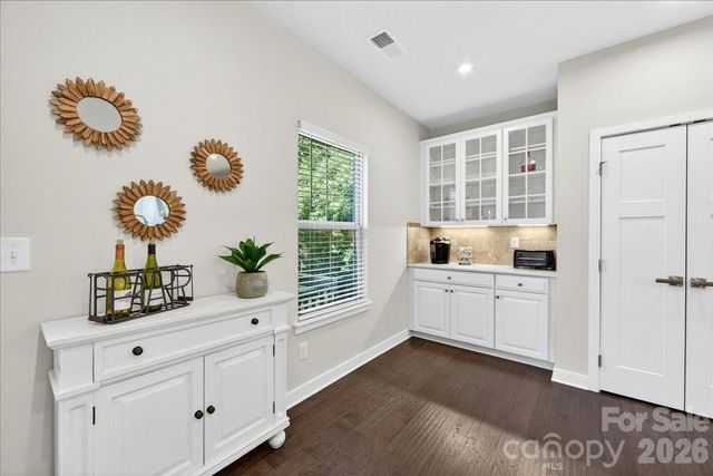 1641 Bark Branch Lane, Charlotte, NC 28205