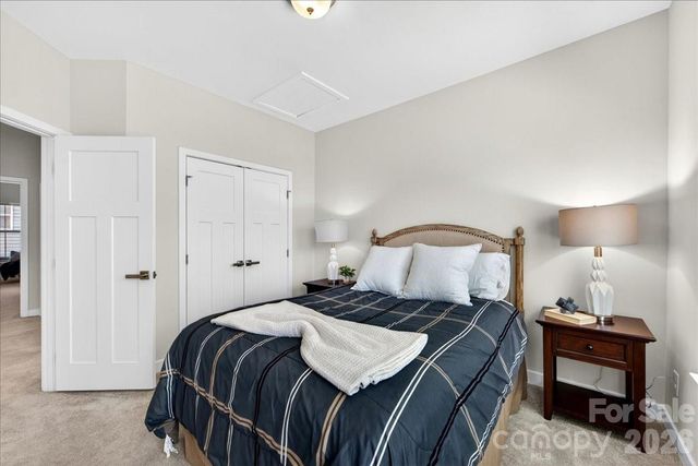 1641 Bark Branch Lane, Charlotte, NC 28205