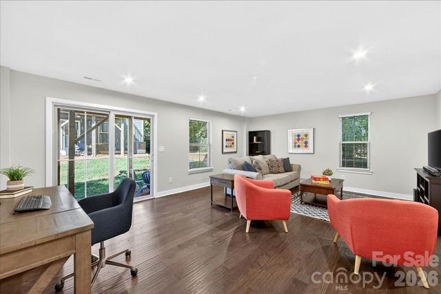 1641 Bark Branch Lane, Charlotte, NC 28205