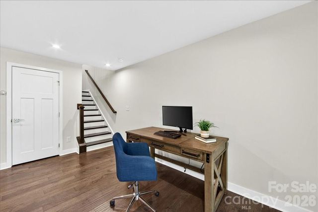 1641 Bark Branch Lane, Charlotte, NC 28205