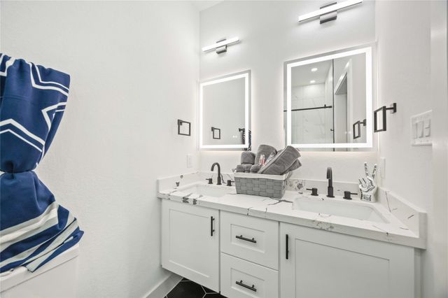 964 Lucky Street B, Houston, TX 77088