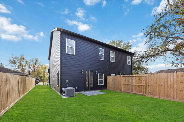 964 Lucky Street B, Houston, TX 77088