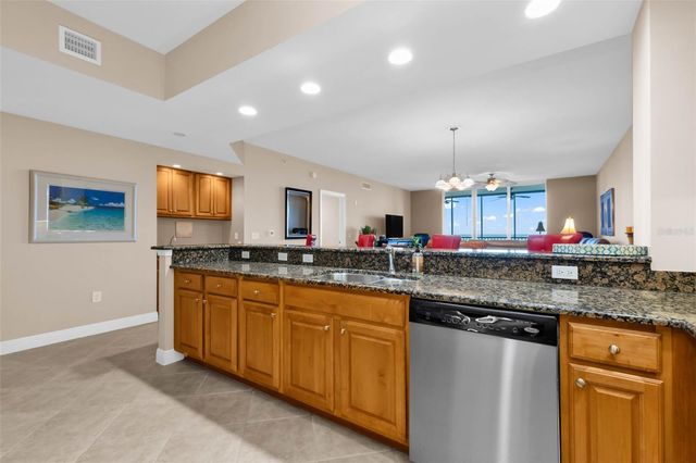 3333 SUNSET KEY CIRCLE 204, Punta Gorda, FL 33955